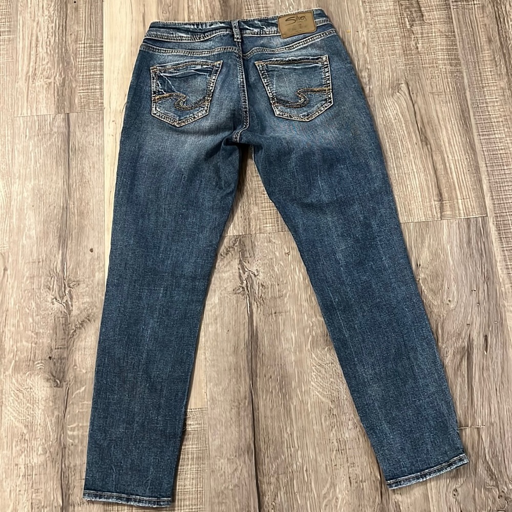 Womens silver Capris new without tags never worn